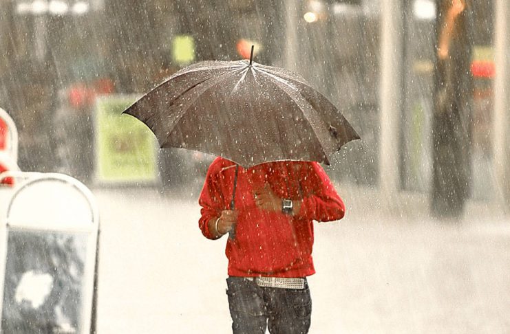 Un nou ciclon aduce ploi torențiale și viscol în România – când se întoarce vremea frumoasă