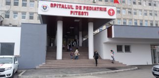 Elev de clasa I, RĂNIT GRAV de un coleg, la școală! CUM a tratat învățătoarea cazul, e de-a dreptul HALUCINANT