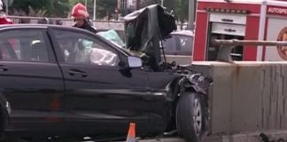 Chiar ACUM. Accident cu doua VICTIME. A intrat cu masina intr-un pod
