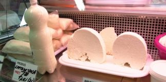 Atentat la sănătatea publică! Vindeau lactate şi produse de panificaţie EXPIRATE