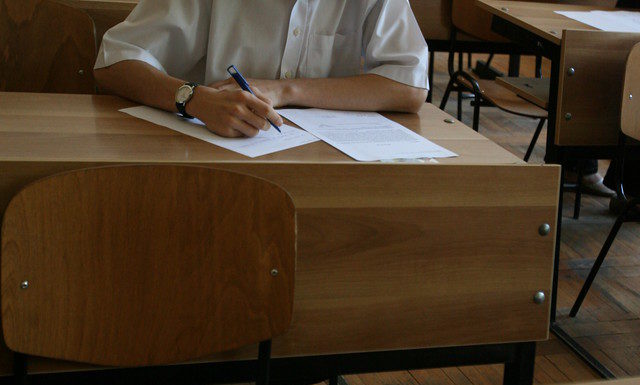 Rezultat SURPRINZĂTOR pentru elevul de la BRĂTIANU care a dat BAC-ul la ÎNCHISOARE. Nu se aștepta la ASTA