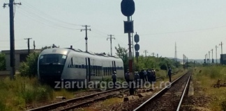 Argeș. Un TREN Săgeata Albastră a DERAIAT în apropiere de gară. Au cedat frânele. FOTO