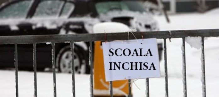 scoli inchise