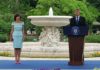 Vezi foto! Deputat de Argeș, la braț cu PRIMA DOAMNĂ a României! Carmen Iohannis afișează un zâmbet larg