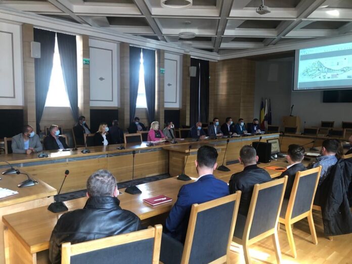primaria pitesti, horeca intalnire