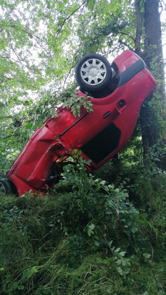 accident masina, in pom