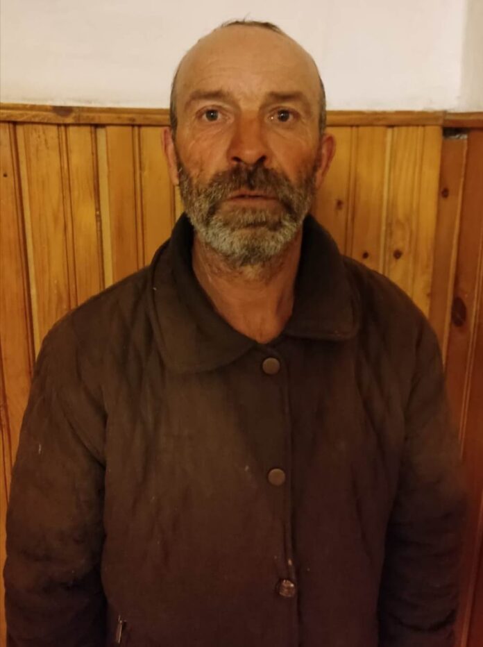 barbat fara identitate