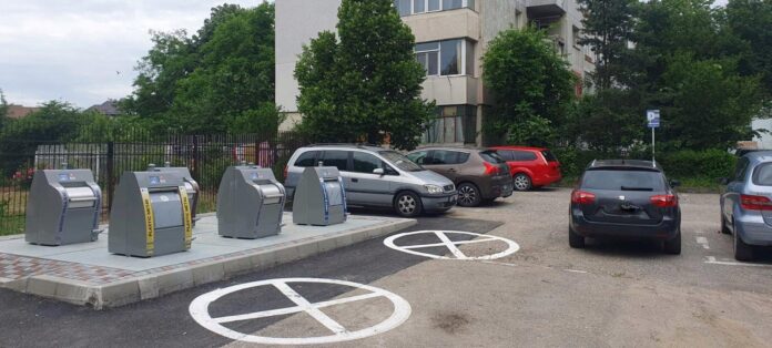 containere ingropate trivale.