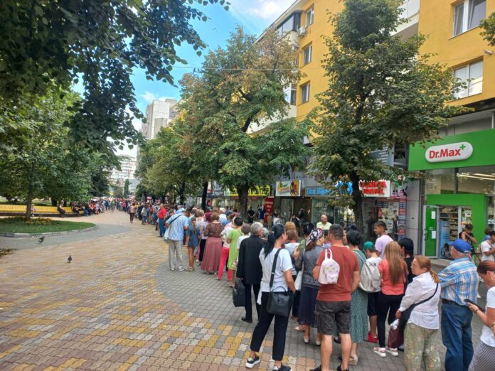 Icoana Maicii Domnului, de pe Muntele Athos!! (6)