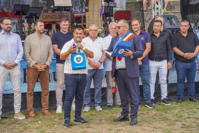 boteni, ziua comunei. (3)