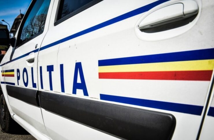 Pitești: Minori reținuți, după ce ar fi lovit un bărbat de 63 de ani într-o scară de bloc
