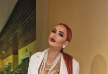 Pasiune la maxim: părul, mașina și stilul Lucreției Racu Katiusha roșu aprins, imposibil de ignorat