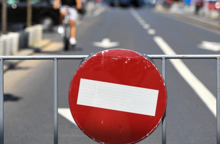 Circulație închisă pe strada Dumbravei din Pitești. Vezi de când intră în vigoare restricțiile