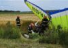 Aterizare forțată în Argeș: pilotul unui motodeltaplan, preluat de SMURD cu traumatisme la cap și față
